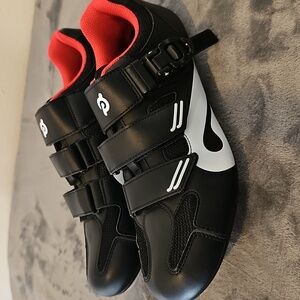 Peloton Black And Red Cycling Shoes Size 41 Mens 8 Womans 10